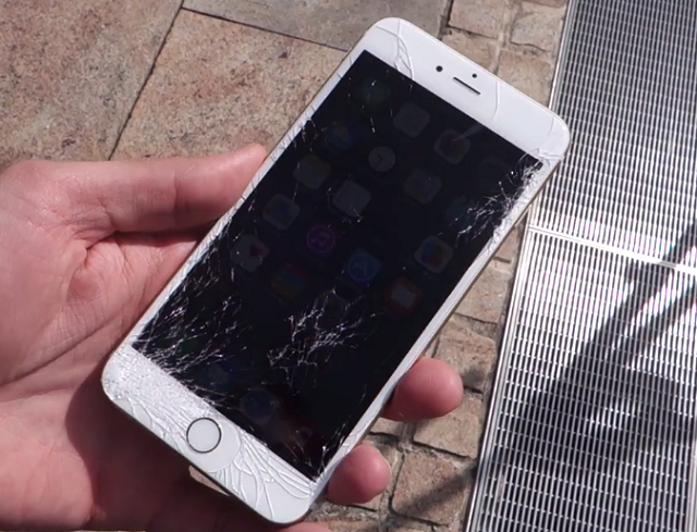 Cat costa inlocuirea un display spart iPhone 6